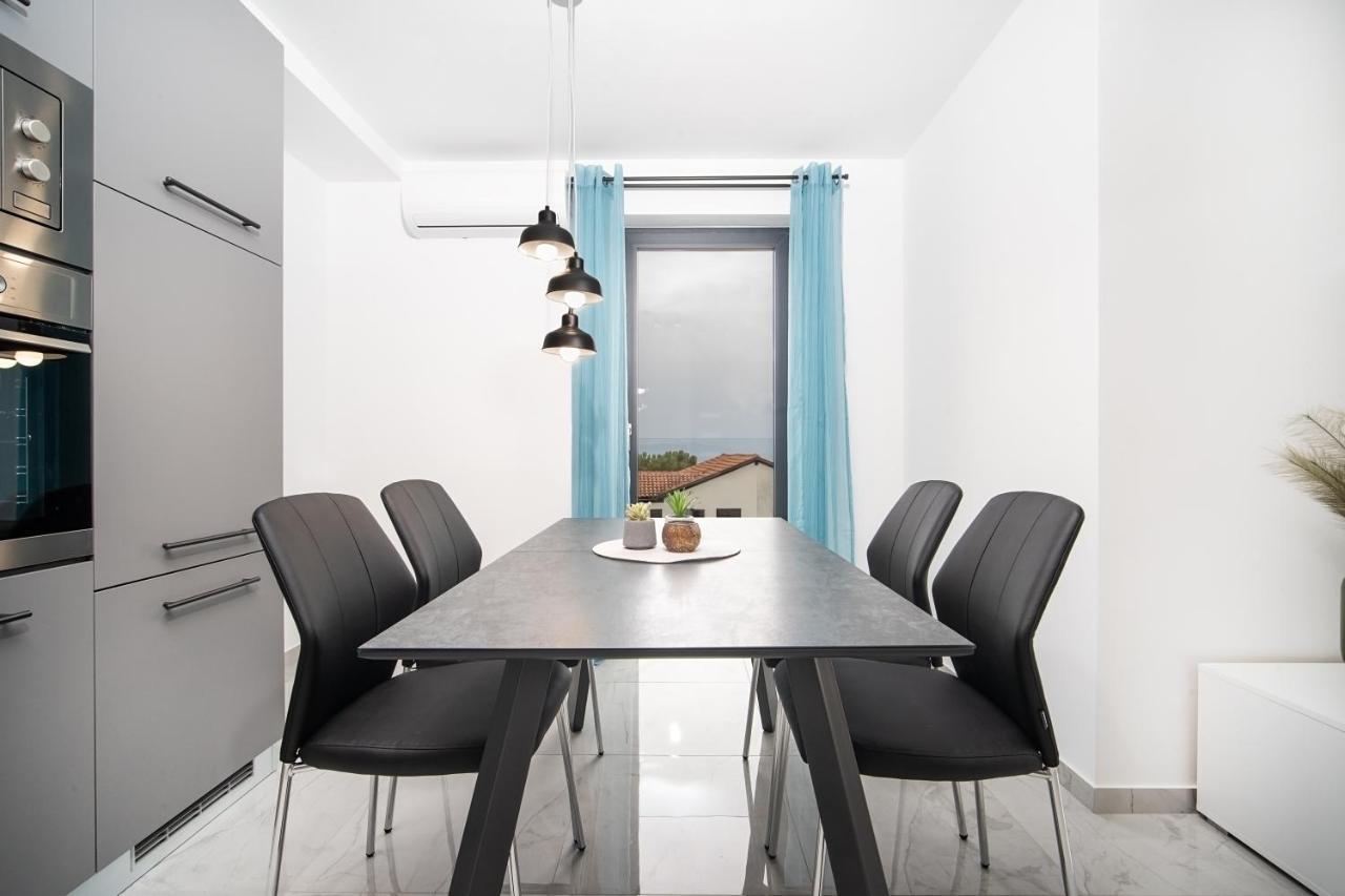 ראבץ Villa Apartments Lela מראה חיצוני תמונה