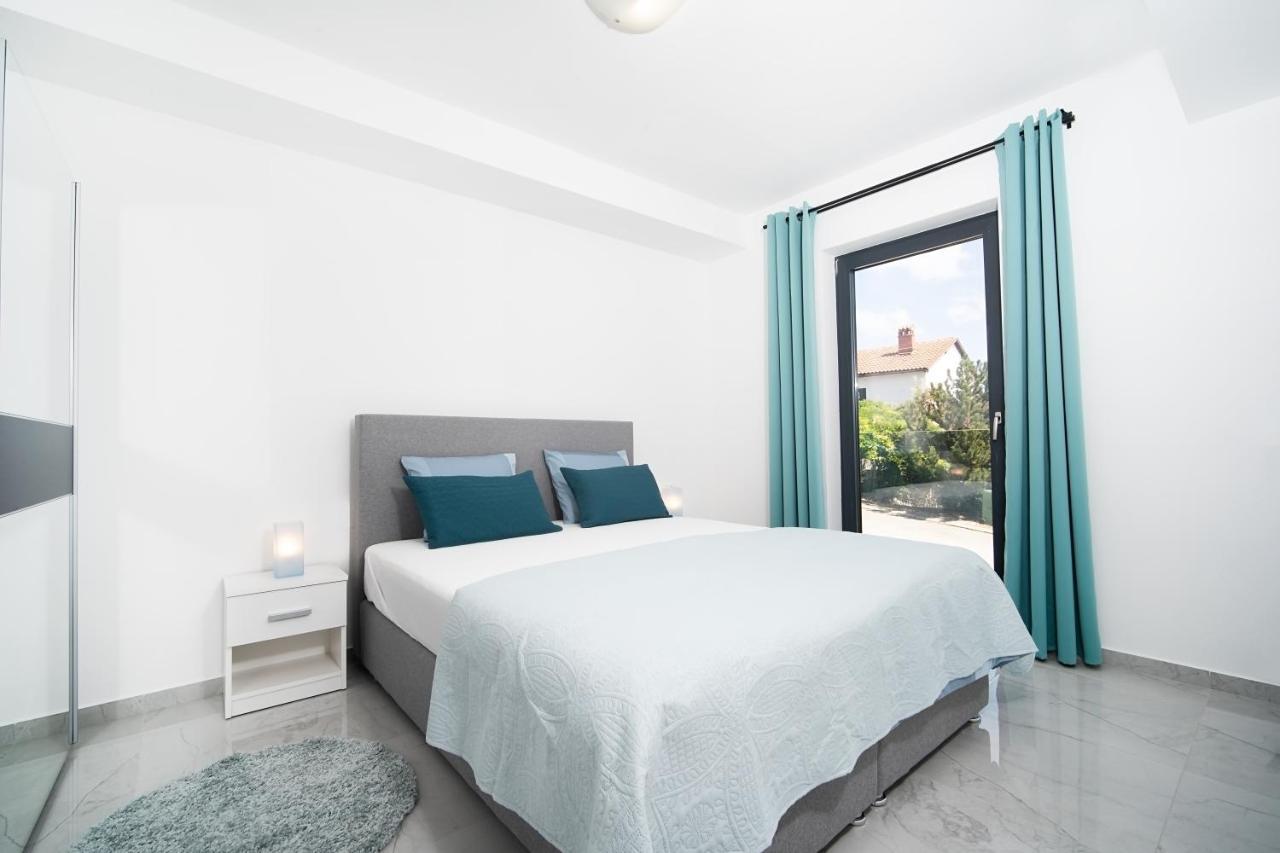 ראבץ Villa Apartments Lela מראה חיצוני תמונה